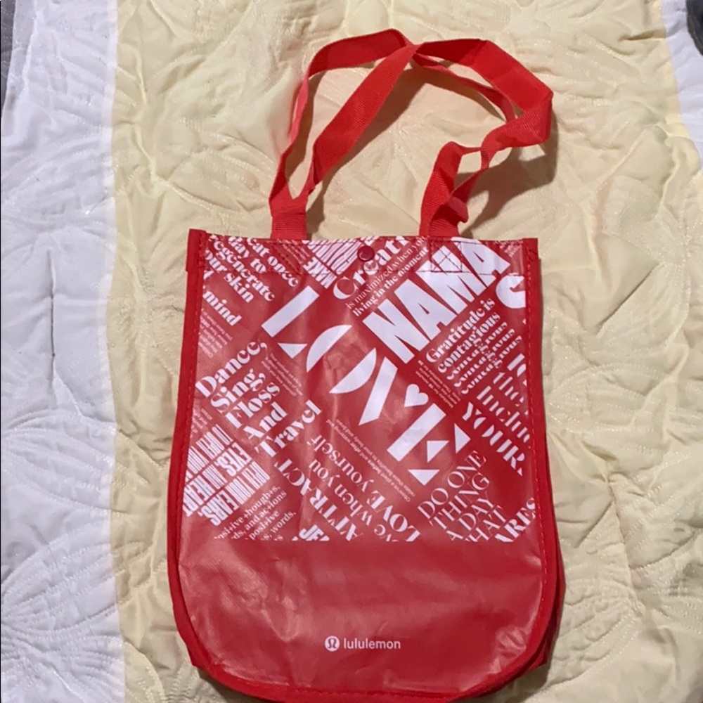Lululemon bag